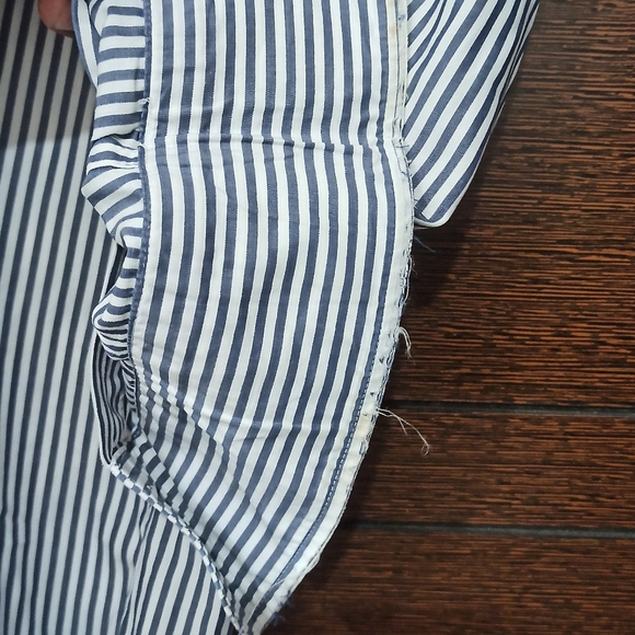 Givenchy - Picture 8 of 8